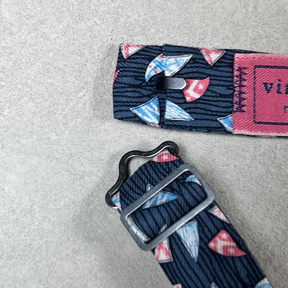 Vineyard Vines Bow Tie Mens Navy Blue Sailboat Pennant Silk Adjustable PreTied - Picture 4 of 4